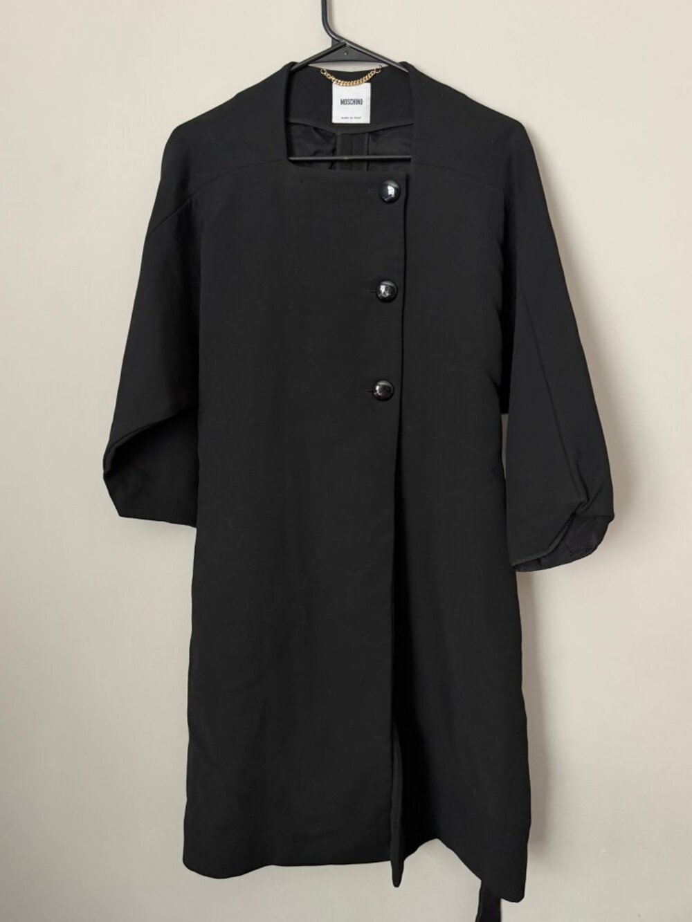 Black Moschino long-sleeve coat %100 virgin wool - 3 buttons are missing